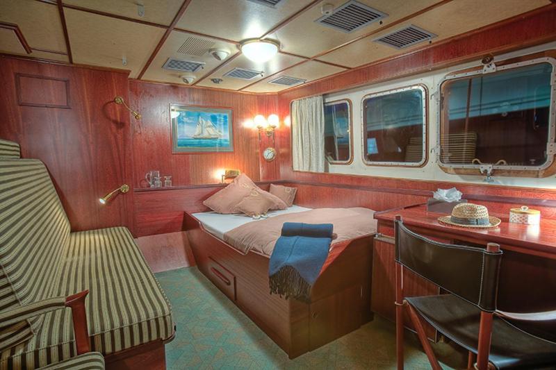Sanssouci Star Hotel เฟลนส์บวร์ก ภายนอก รูปภาพ